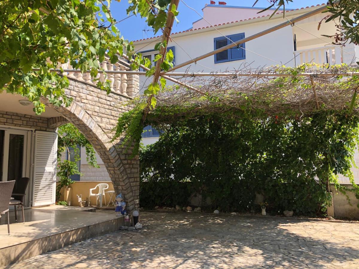 Villa Rada & Eugen Žaborić Extérieur photo